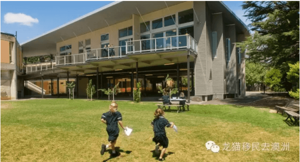 走进南澳私立女校 优雅是如何养成的